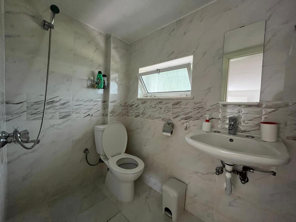Best Location In Врахаті Екстер'єр фото